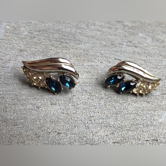 Avon Jewelry - Vintage Avon Silver Toned Sapphire Earrings